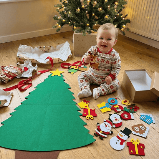 Öltöztethető karácsonyfa gyerekeknek 🎄