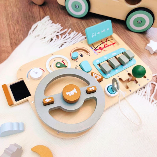 Road Master 🏎️  - Interaktív Autós Matatófal